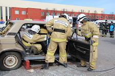 Лучшая команда регионального центра по проведению аварийно-спасательных работ при ликвидации чрезвычайных ситуаций на автомобильном транспорте в 2015 году