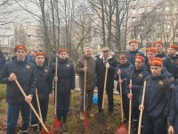 Субботник по благоустройству территории Госпиталя ветеранов войн в Невском районе
