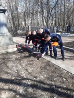 Уборка воинских захоронений, памятников защитникам Отечества