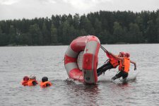 Практические занятия по выживанию и спасению на воде
